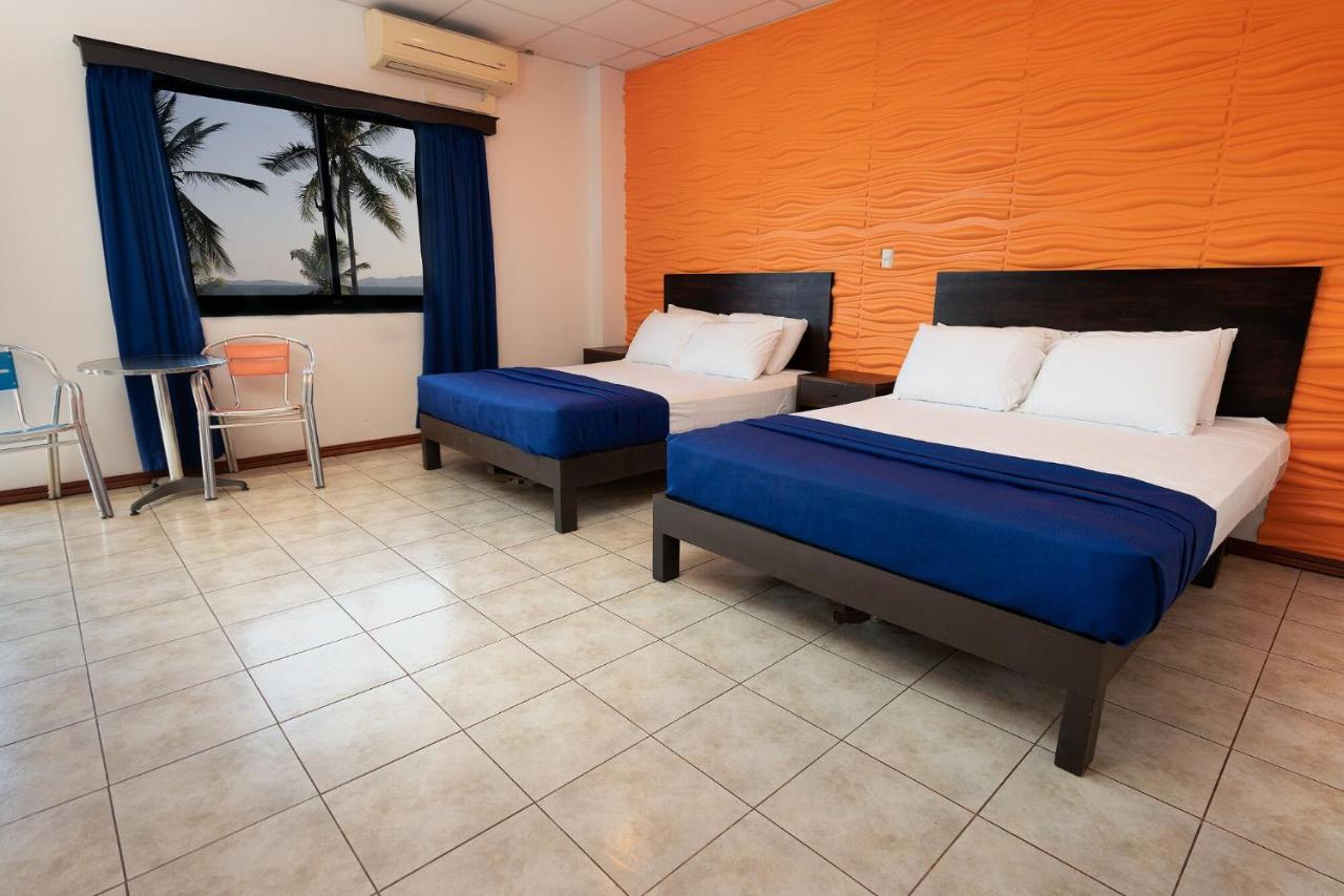 Hotel Puntarenas Beach Екстер'єр фото